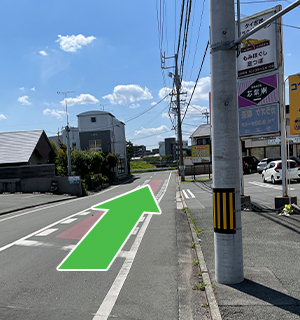 台町南のバス停から当院までの道順3